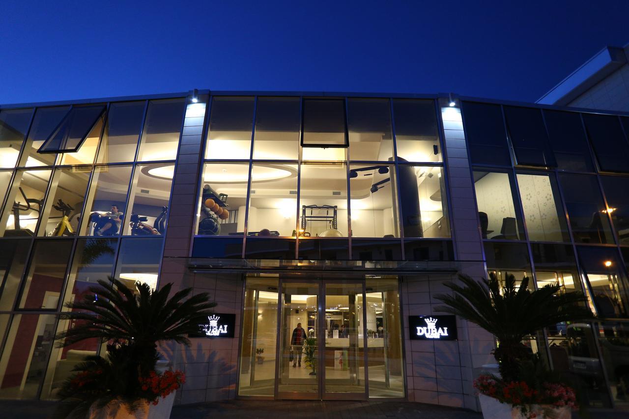 Dubaivillage Camposano Exterior photo