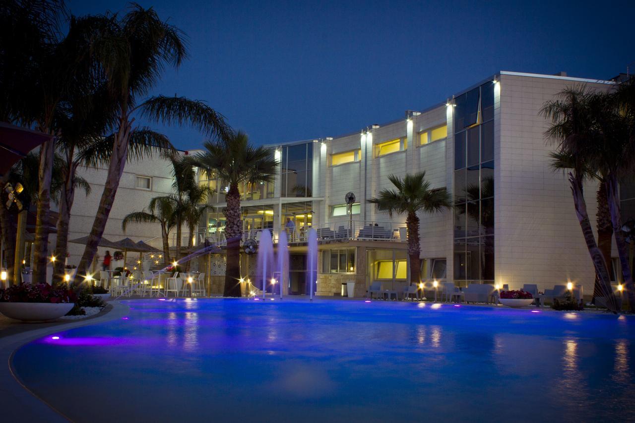 Dubaivillage Camposano Exterior photo